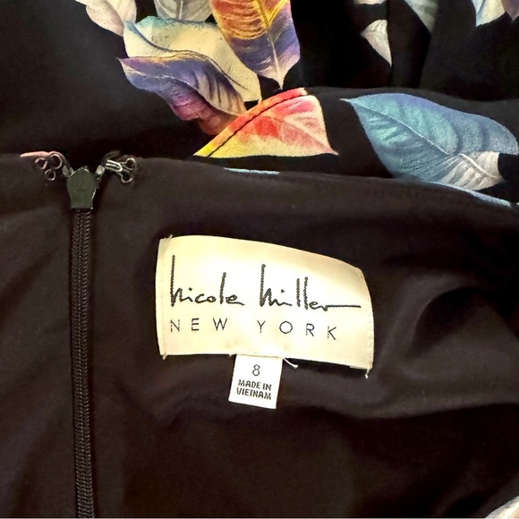 Nicole Miller Black Floral V-Neck Bell Sleeve Tunic Dress size 8 - Picture 6 of 8